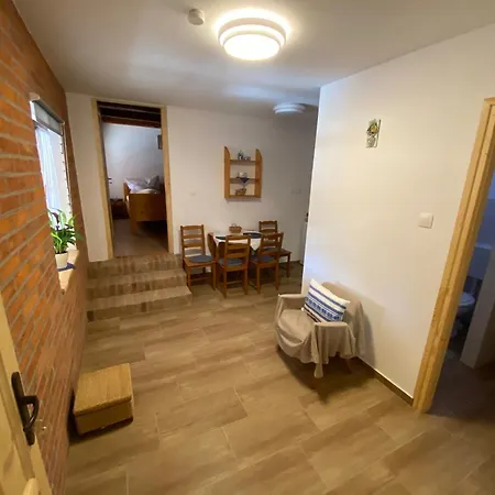 Apartamento Veronka Vendékház