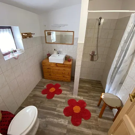 Veronka Vendékház Apartamento *