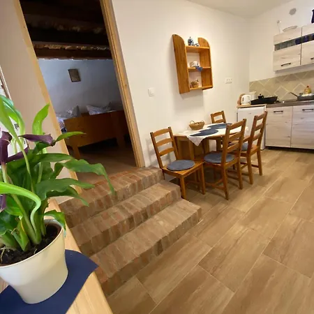 Veronka Vendékház Apartamento *